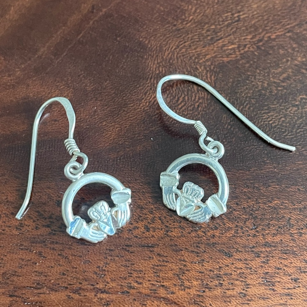 Sterling silver Irish claddagh drop earrings
